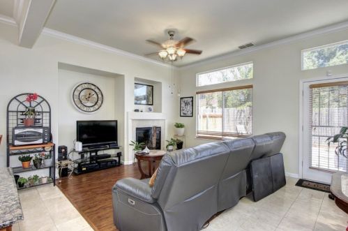 8675 Tennis Club Ct, Elk Grove CA  95624-3291 exterior