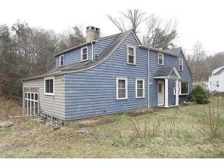 58 Burlingame Rd, Smithfield, RI 02917-1403