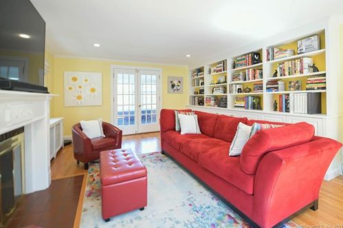 524 Main St, Wallingford CT  06492-1722 exterior