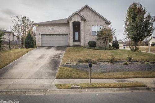 10807 Windridge Dr, North Little Rock, AR 72120-2327
