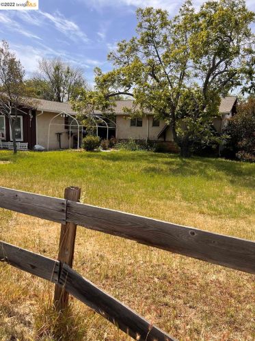 5258 Concord Blvd, Concord, CA 94521-2321