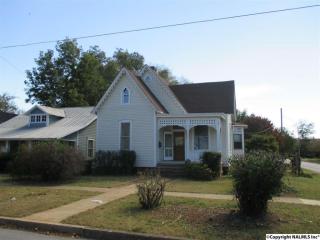 800 Beirne Ave, Huntsville AL  35801-4006 exterior