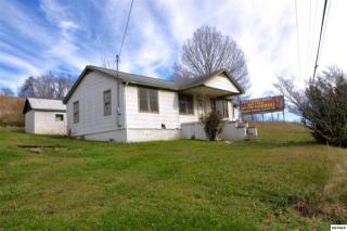 1924 Chapman Hwy, Pigeon Forge, TN 37876-2350
