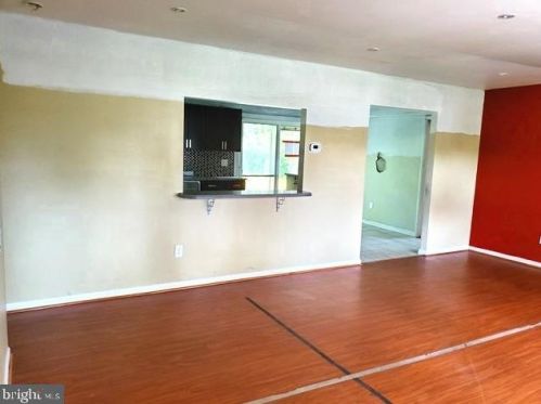 37 Holstone Ln, Willingboro NJ  08046-1817 exterior