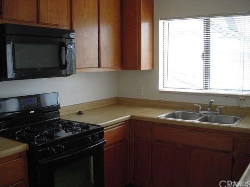 1654 205th St, Torrance CA 90501-6316 exterior