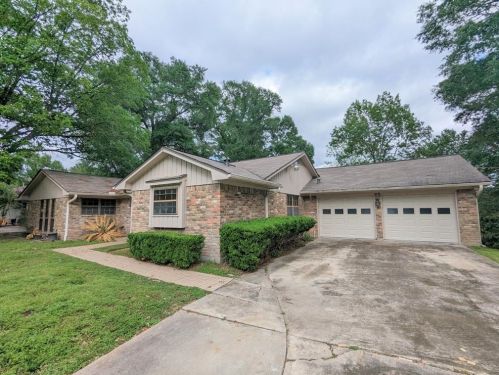 18 Panorama Dr, Conroe TX  77304-3400 exterior