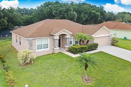 8375 Greystone Dr, Lakeland FL  33810-2079 exterior