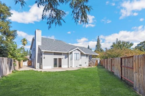 7934 Kyle Ct, Citrus Heights CA  95610-2461 exterior