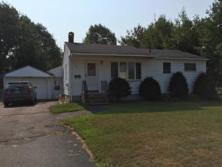 195 Tracy Dr, Burlington, VT 05408-5710