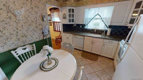 14 Smith St, South Setauket NY  11720-3859 exterior