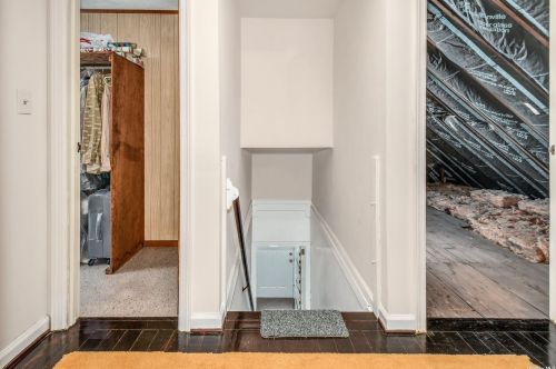 138 Wilton St, New Hyde Park NY  11040-3832 exterior