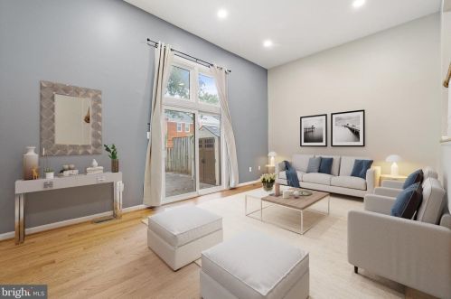 2356 Horseferry Ct, Herndon VA 20191-2733 exterior