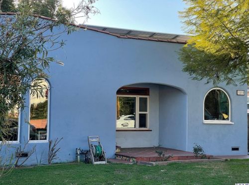 1516 Glenwood Rd, Glendale, CA 91201-1906