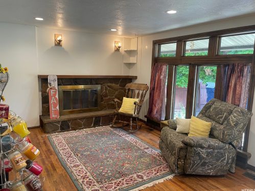 3992 Enterado Cir, Salt Lake City, UT 84119-4412