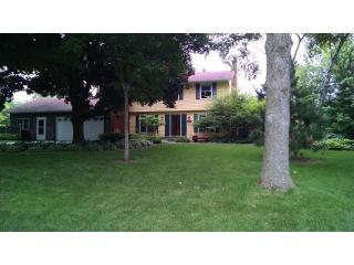 2410 Urbandale Ln, Minneapolis, MN 55447-2036