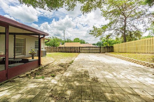 24100 Turtlerock Ct, Lutz FL  33559-6728 exterior