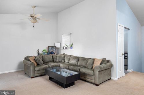 10917 Crestwood Dr, Spotsylvania VA 22553-1606 exterior