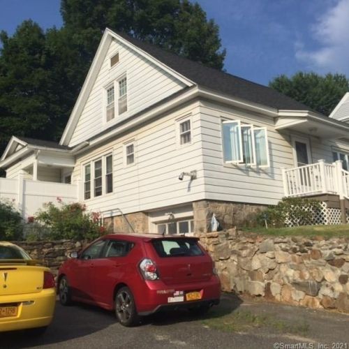 7 Middlesex St, Waterbury, CT 06704-1420
