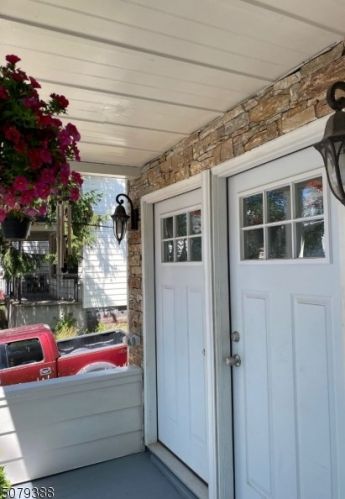 176 Linden Ave, Irvington, NJ 07111-2523