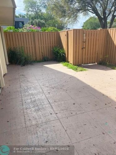 1700 Embassy Dr, West Palm Beach FL  33401-1913 exterior