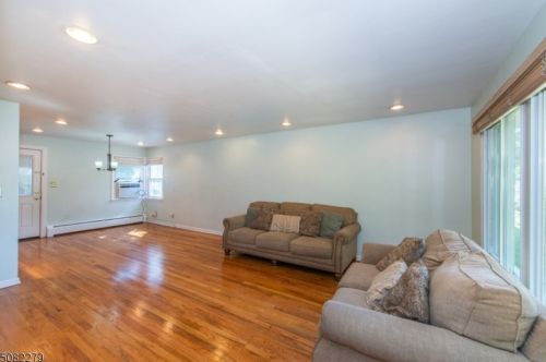 511 Dietz St, Roselle, NJ 07203-2335