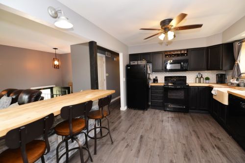 2703 Valley Trails Dr, Covington, KY 41017-1033