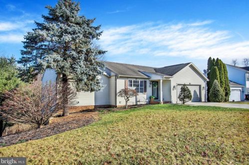 145 Timber Ln, Hanover, PA 17331-9265