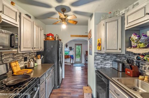 2595 Parrish Rd, Titusville FL  32796-7810 exterior