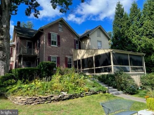 233 Union St, Kennett Sq, PA 19348-3330
