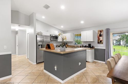 1030 Eubanks St, Lehigh Acres FL  33974-2677 exterior