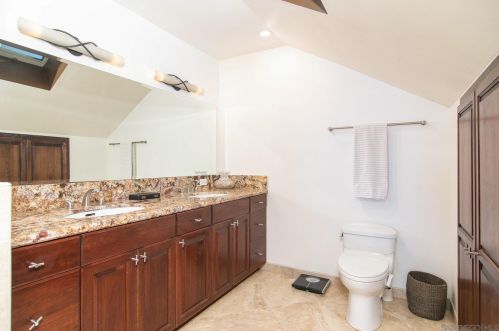 2911 Curlew St, San Diego CA 92103-3933 exterior