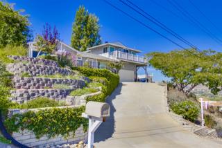 8516 Placid View Dr, Santee CA  92071-3915 exterior