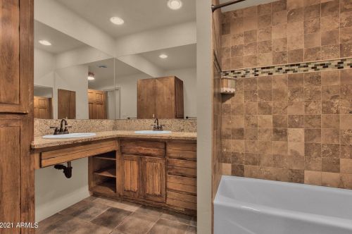 9833 Desert Cove Ave, Scottsdale AZ  85260-6219 exterior