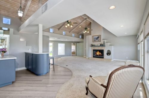 37550 Avenida Bravura, Temecula CA  92592-9054 exterior