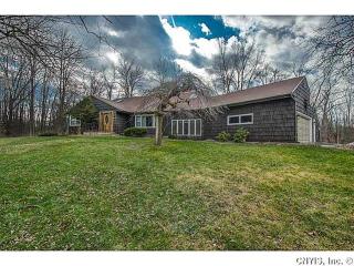 8456 Cazenovia Rd, Manlius, NY 13104-8743