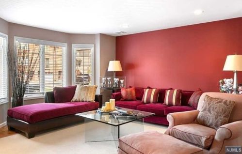 332 Columbia Ave, Palisades Park, NJ 07650-1903