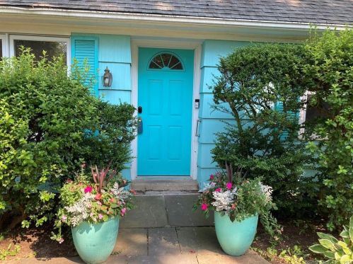 1 Clover Hill Dr, Stamford, CT 06902-1601