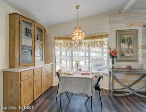 814 Lychee Dr, Sebastian FL  32976-2572 exterior