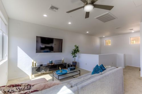 2406 Blue Diamond Dr, Tucson AZ  85718-6691 exterior