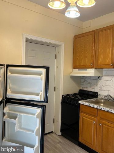 5700 Chestnut St, Philadelphia, PA 19139-3260