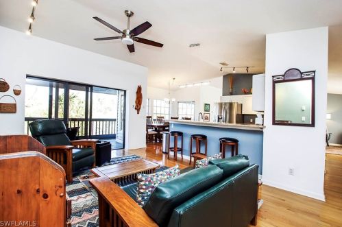 1679 Serenity Ln, Sanibel, FL 33957-4235