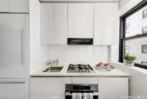 230 Riverside Dr, New York NY  10025-6172 exterior