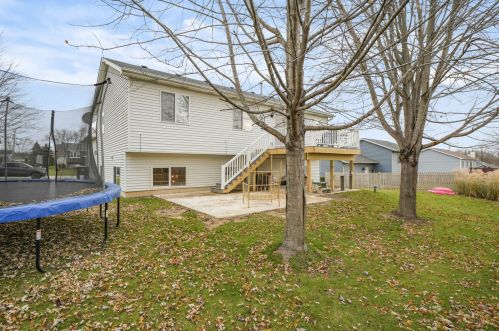 1849 Sunset Dr, Twin Lakes WI  53181-9249 exterior