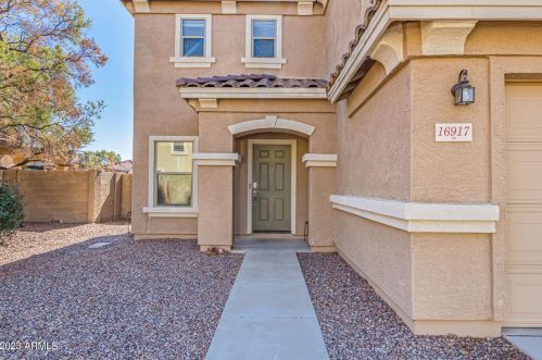 16917 Central St, Sun City, AZ 85388-1515