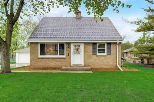 4225 95, Milwaukee WI 53222-1523 exterior