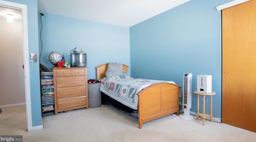 1749 Walnut St, Lansdale PA  19446-1136 exterior