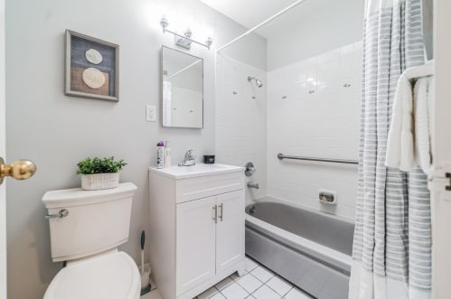 667 Skyline Dr, Daly City CA  94015-4622 exterior