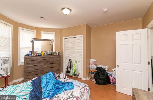 923 Atlantic Ave, Camden NJ  08104-1129 exterior