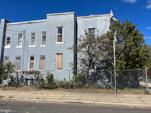 1001 6th St, Camden, NJ 08102-2519