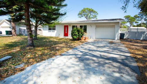 1023 Euclid Ln, Fort Pierce, FL 34983-3203